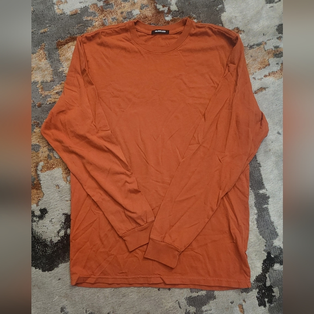 Mens Talentless long sleeve crew neck in Medium